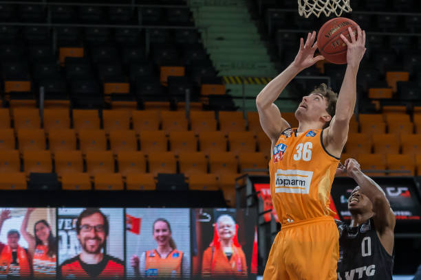 作为一个成 作为一个成